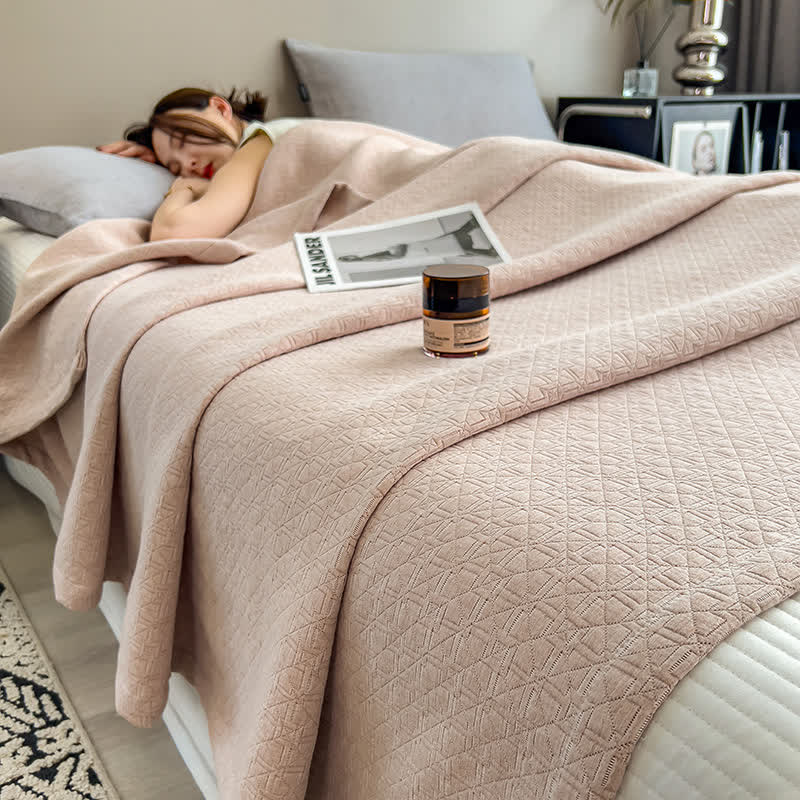 Geometric Grid Print Cotton Muslin Quilt