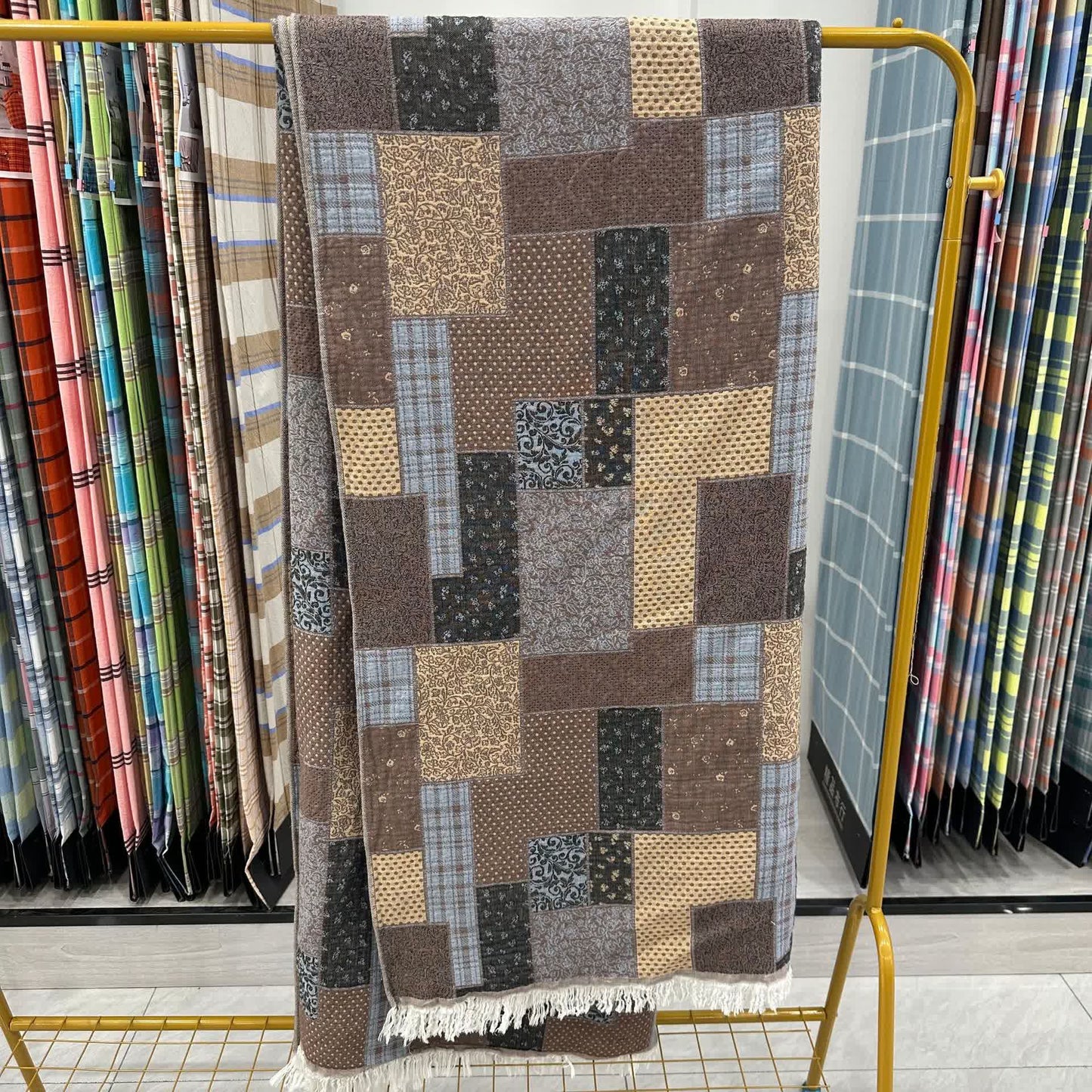 Plaid Patchwork Cotton Muslin Tassel Quilt