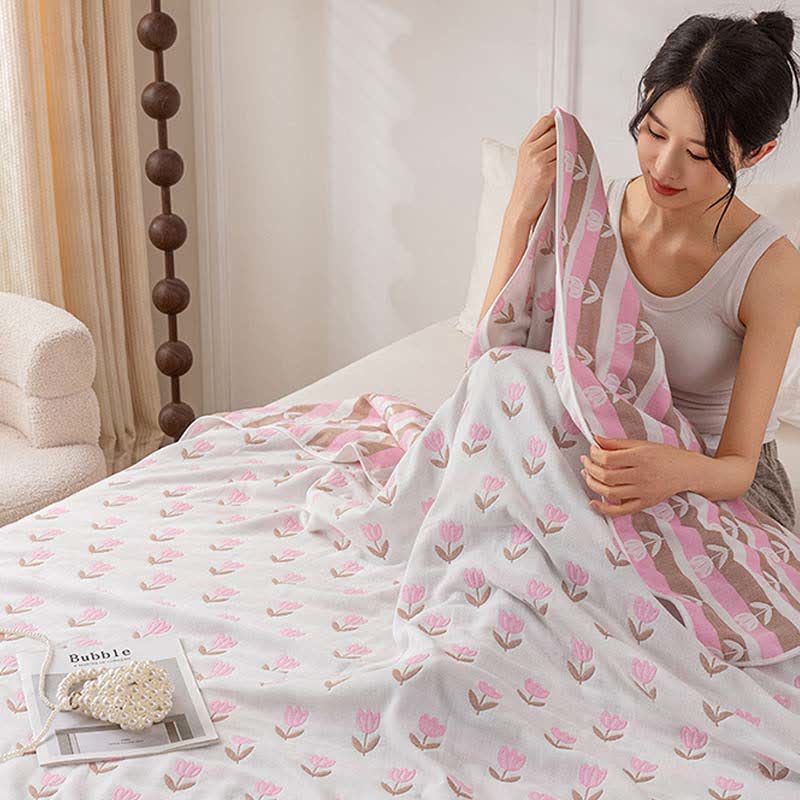 Tulip Cotton Gauze Reversible Quilt
