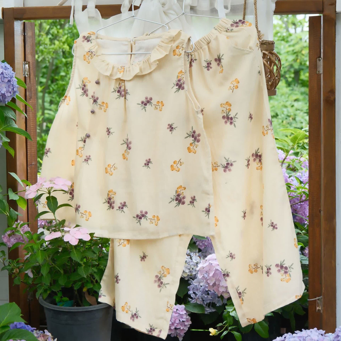 Loquat Print Cotton Sleeveless Loungewear Set - image 4