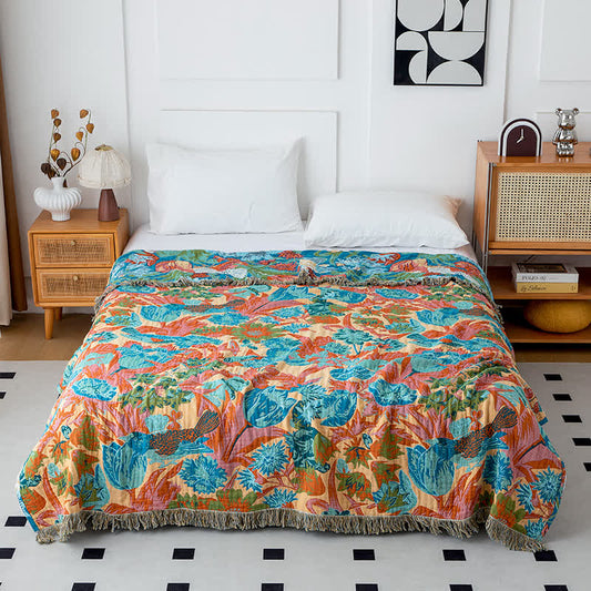 Tulip Gerbera Natural Cotton Tassel Quilt