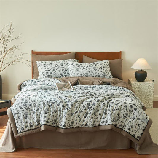 Black Floral Natural Cotton Gauze Quilt - King - image 1