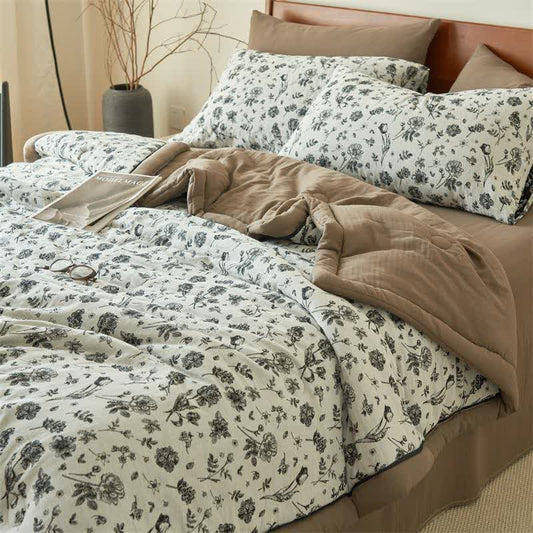 Black Floral Natural Cotton Gauze Quilt - image 2
