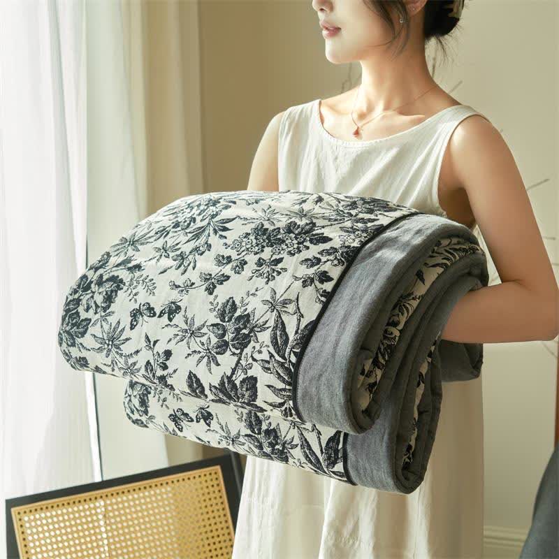 Black Camellia Natural Cotton Gauze Quilt - image 7