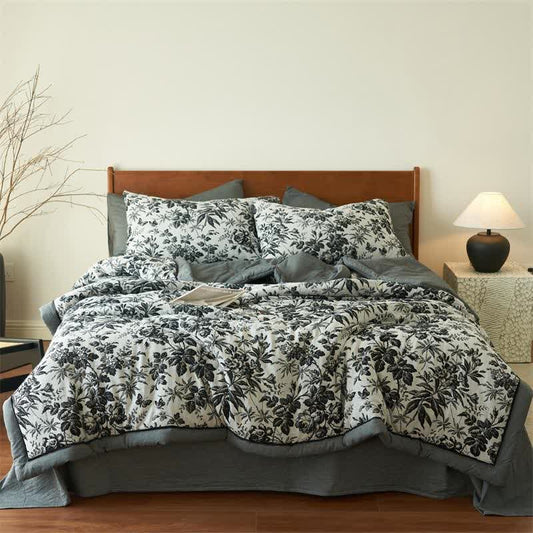 Black Camellia Natural Cotton Gauze Quilt - King - image 1