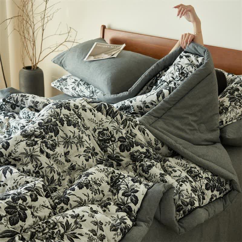 Black Camellia Natural Cotton Gauze Quilt - image 5