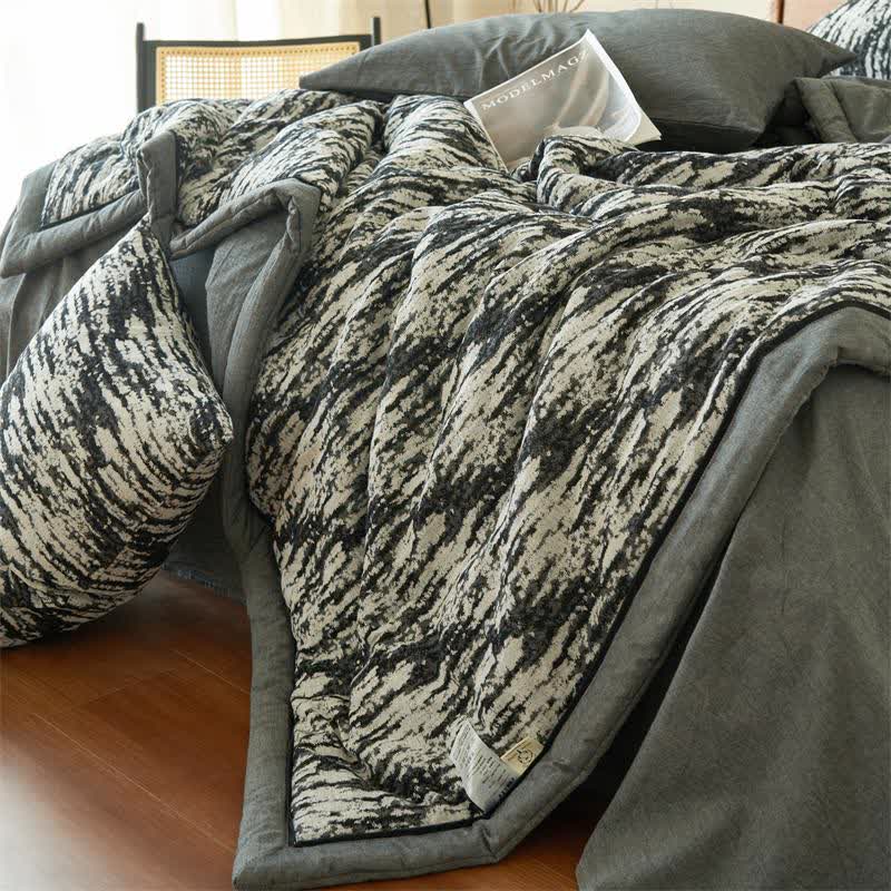 Ink Wash Natural Cotton Gauze Quilt - image 3