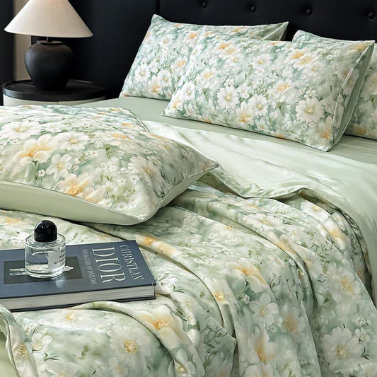 Silky Watercolor Flower Print Natural Quilt - image 2