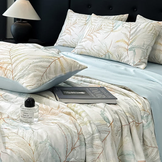 Tranquil Leaf Print Silky Natural Quilt - image 2