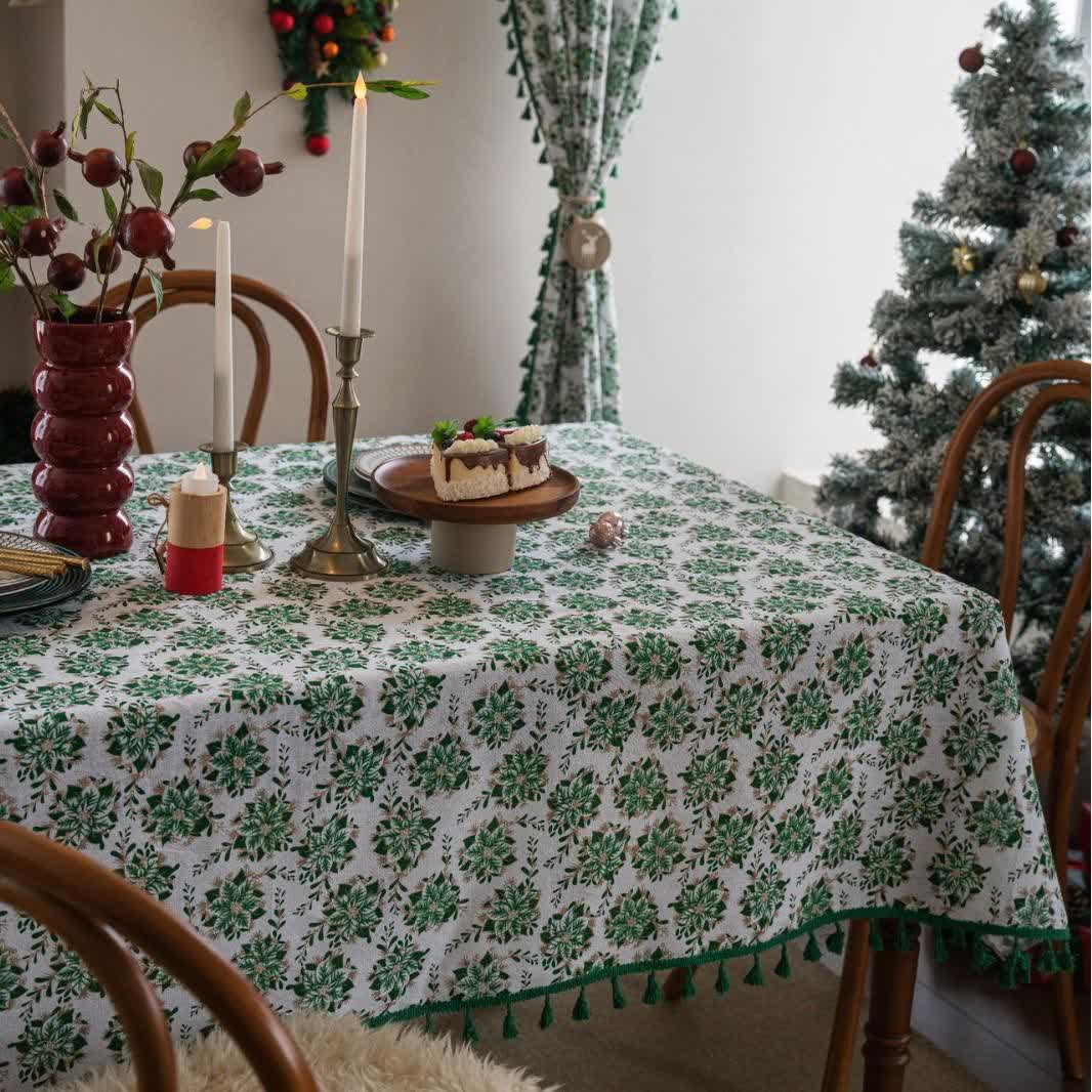 Christmas Floral Edelweiss Print Tablecloth - image 4
