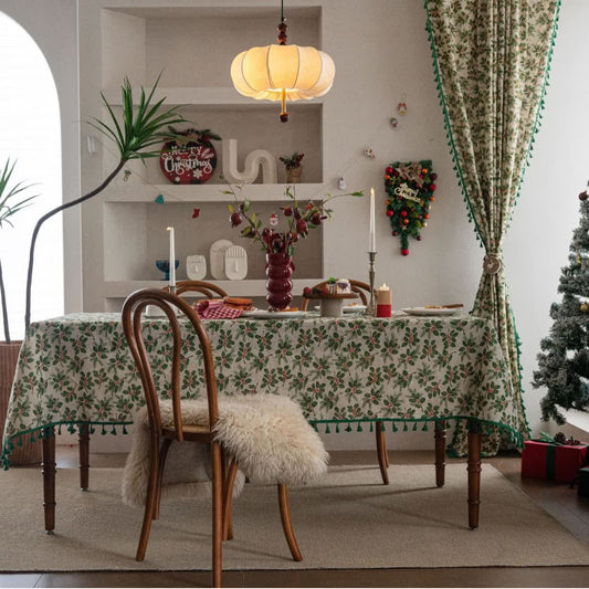 Christmas Holly Leaf Print Tablecloth - image 2