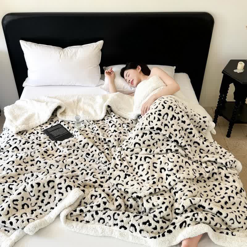 Leopard Jacquard Sherpa Throw Blanket - image 4