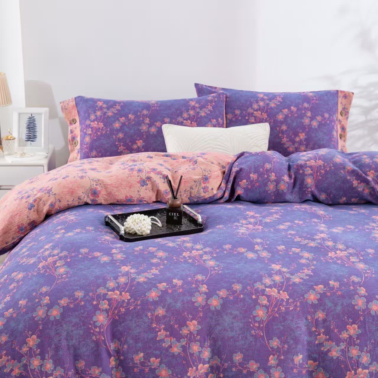 Floral Cotton Gauze Reversible Bedding Set(4pcs) - image 1