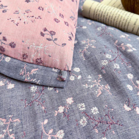 Branch Floral Cotton Gauze Jacquard Quilt - image 1