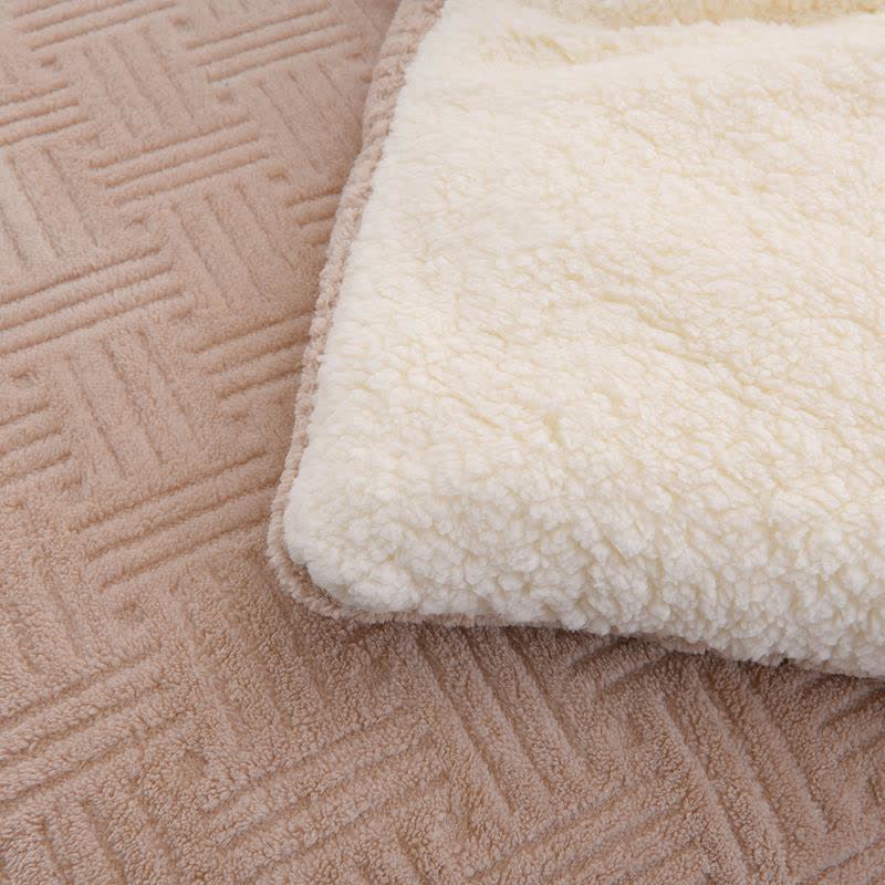 Geometric Striped Textured Sherpa Blanket - image 3