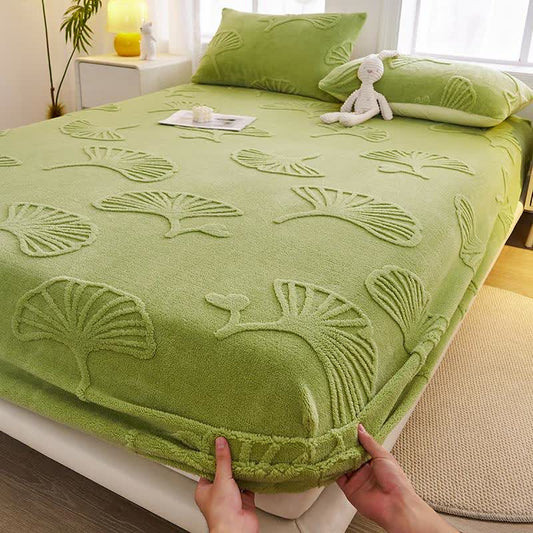 Ginkgo Leaf Fleece Warm Fitted Sheet - Green - Sheet with 2PCS Pillowcases - King - image 1