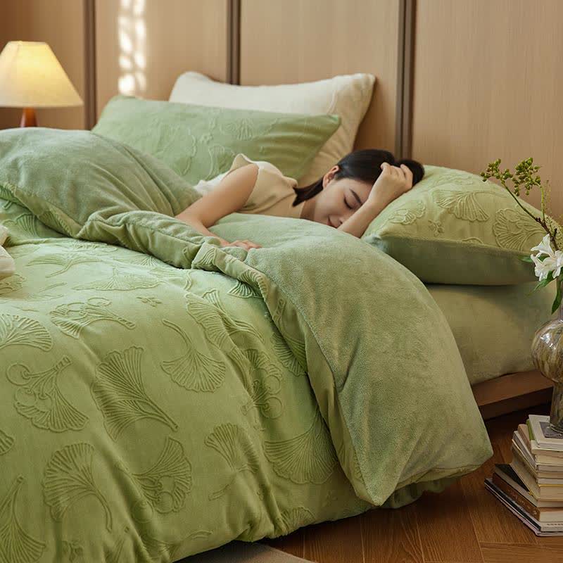 Ginkgo Floral Embossed Fleece Bedding Set(4PCS) - Light Green - Queen - image 0