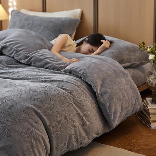 Ginkgo Floral Embossed Fleece Bedding Set(4PCS) - Light Green - Queen - image 0