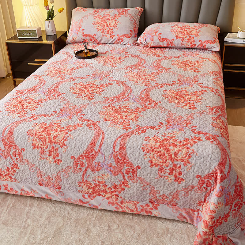 Ownkoti Vintage Floral Quilted Plush Coverlet - Coverlet with 2PCS Pillowcases - Queen - image 0