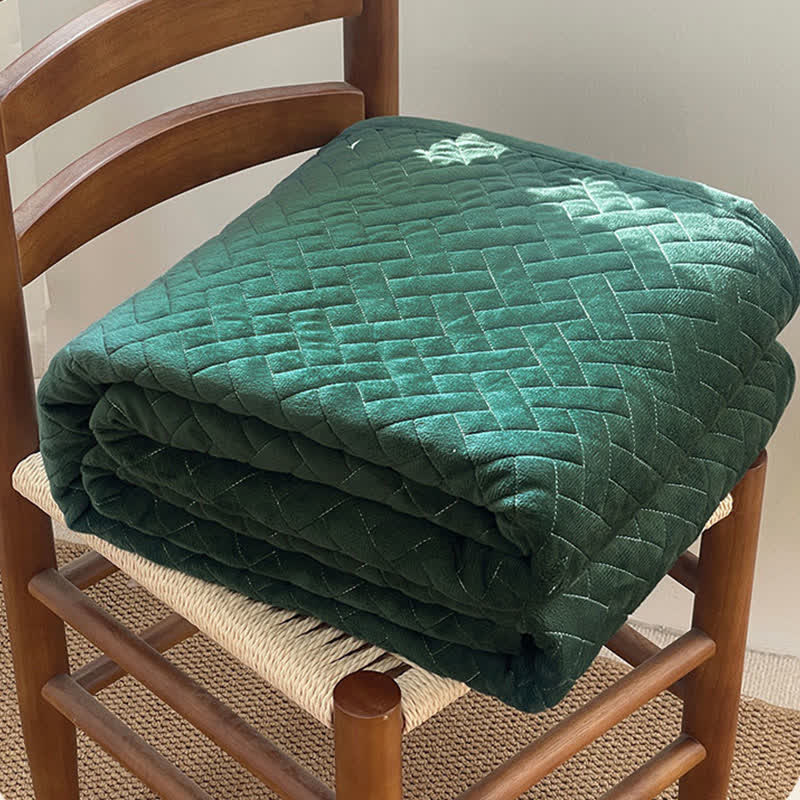 Ownkoti Solid Color Grid Quilted Coverlet - image 6