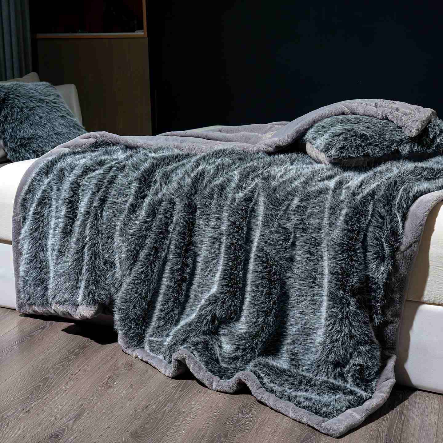 Luxury Faux Fur Plush Blanket - Black - Queen - image 4