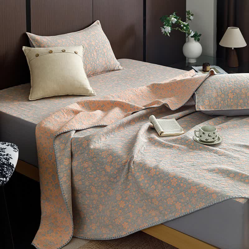 Ditsy Floral Three-Layer Cotton Gauze Quilt - image 2