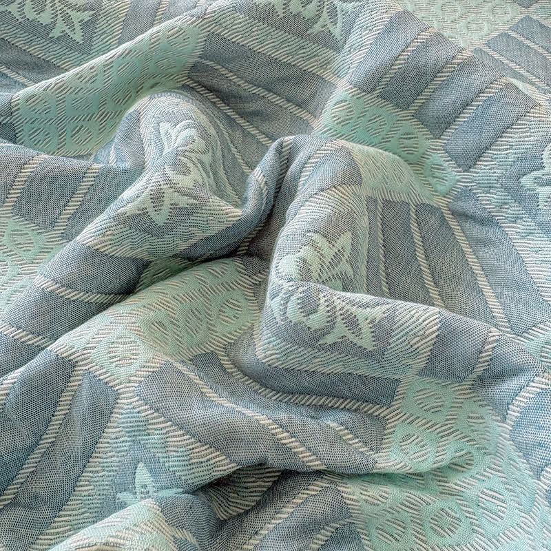 Reversible 3-layer Geometric Jacquard Blanket Quilt - image 14