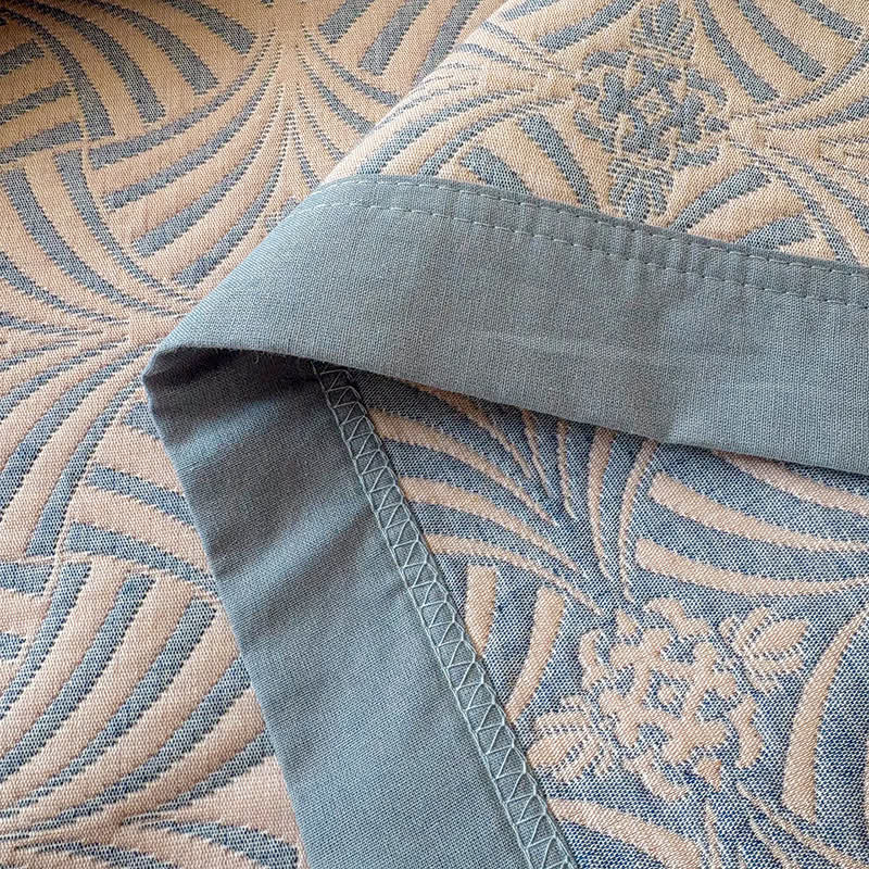 Jacquard Reversible 3-layer Geometric Blanket Quilt - image 13