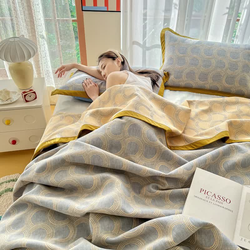 Reversible Geometric Jacquard Cotton Gauze Quilt - image 5
