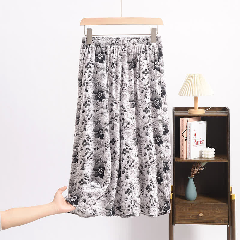 Vintage Black Floral Cropped Sleep Pants - image 2