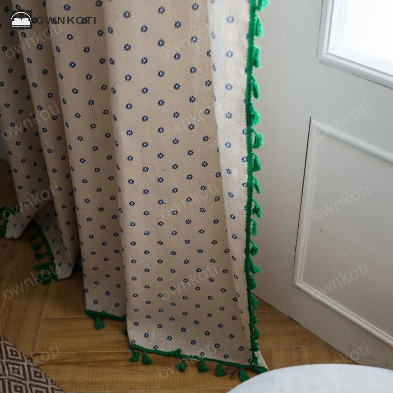Blue Daisy Green Brim Cotton Curtain