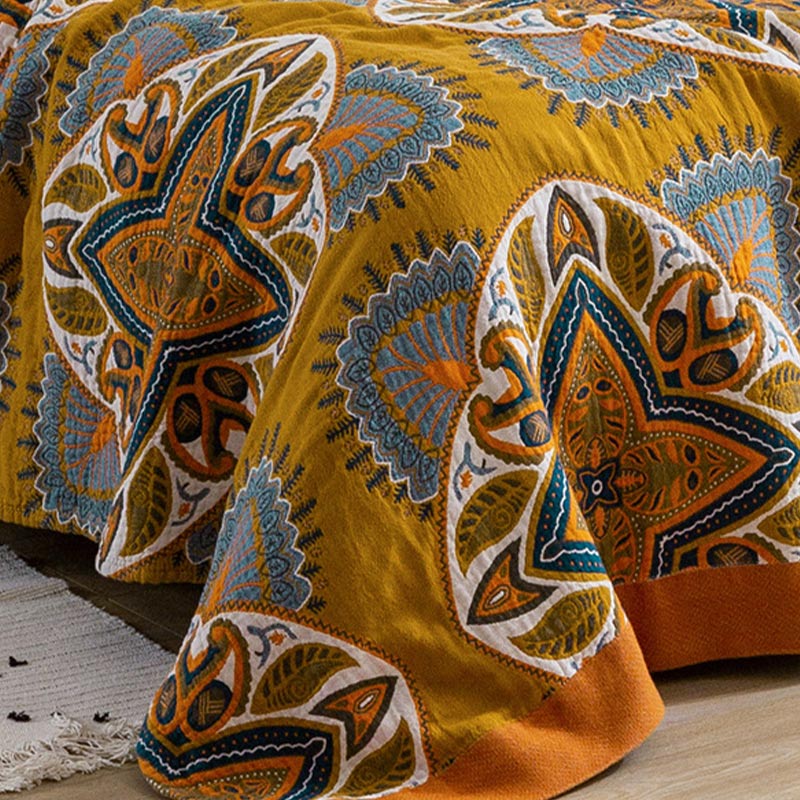 Multicolor Printed Cotton Lightweight Reversible Quilt - image 7