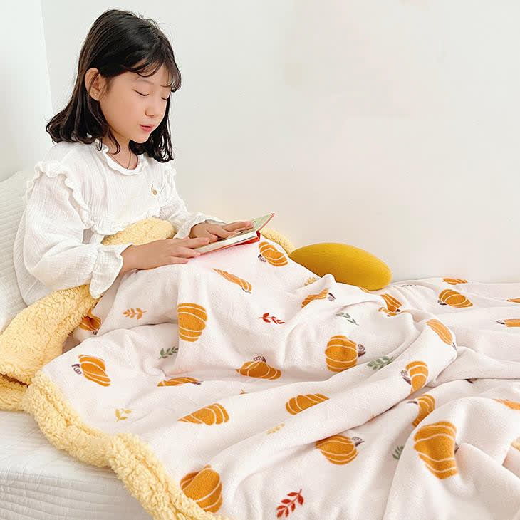 Pastoral Pumpkin Sherpa Throw Blanket