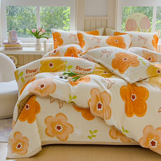 Vibrant Flower Velvet Bedding Set(4PCS)