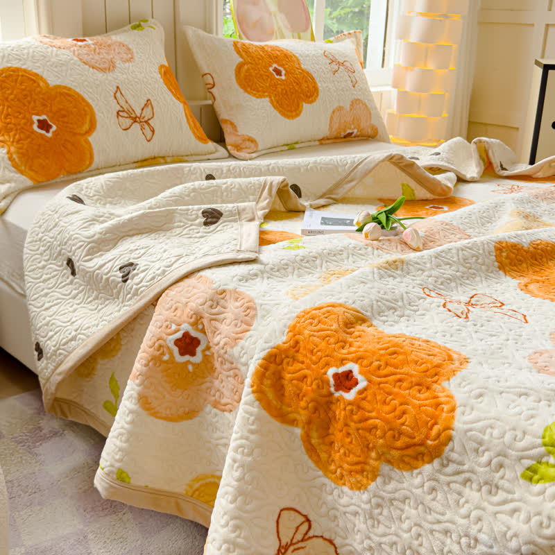 Vibrant Flower Velvet Bedding Set(4PCS)