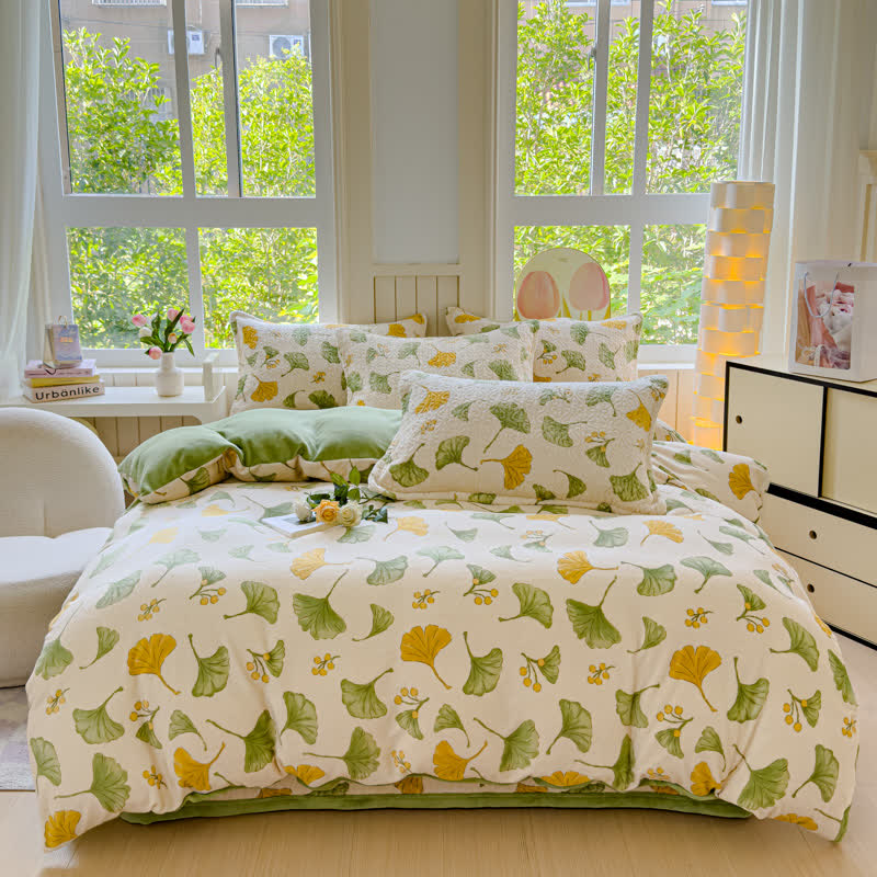 Rustic Ginkgo Leaf Velvet Bedding Set(4PCS)