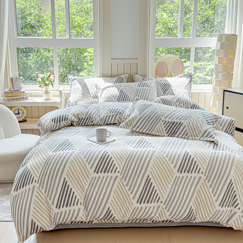 Geometric Line Warm Soft Bedding Set(4PCS)