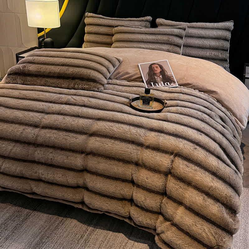 Vintage Luxurious Plush Fleece Bedding Set(4PCS) - image 3