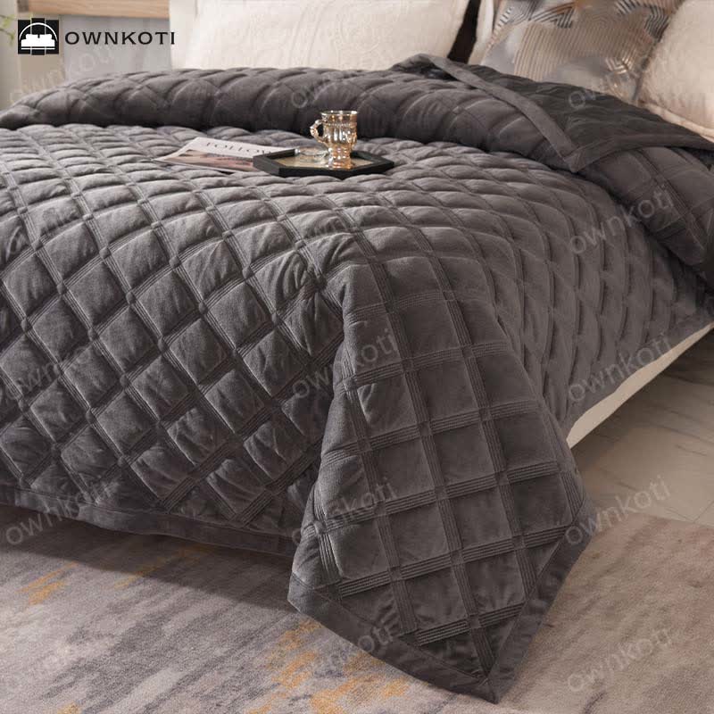 Solid Color Diamond Texture Soft Quilt