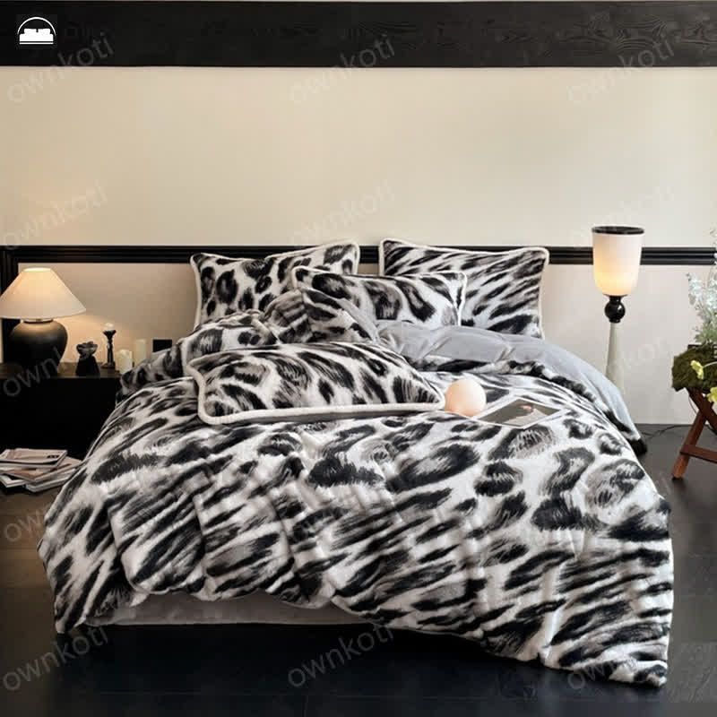 Leopard Soft Flannel Warm Bedding Set(4PCS)