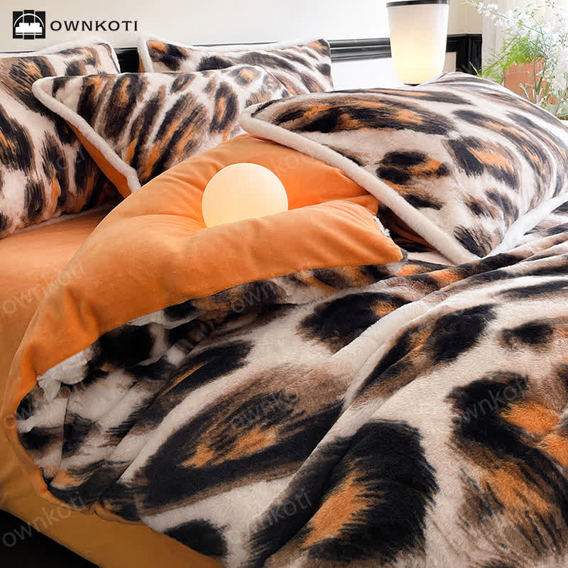 Leopard Soft Flannel Warm Bedding Set(4PCS)