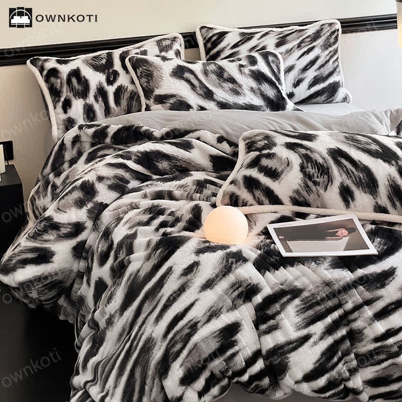 Leopard Soft Flannel Warm Bedding Set(4PCS)