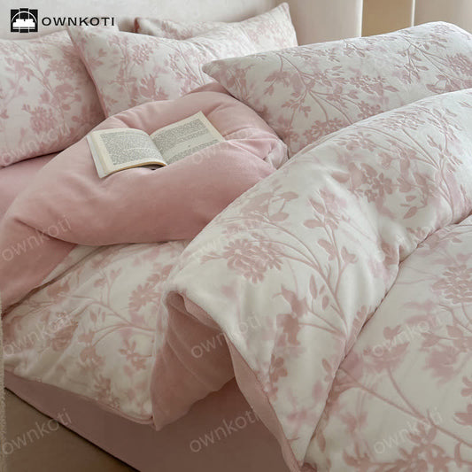 Elegant Floral Soft Velvet Bedding Set(4PCS)