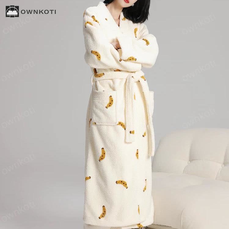 Simple Banana Winter Fleece Long Bathrobe