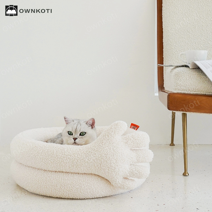 Finger Gesture Winter Warm Cat Bed