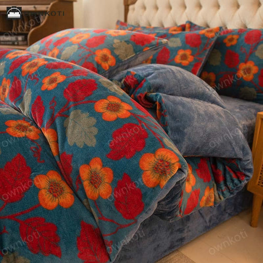 Warm Velvet Bright Flower Bedding Set(4PCS)