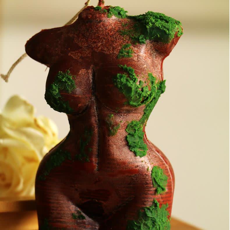 Green Hills & Moss Art Ornament Scented Candle - Woody - Body: 2.36" x  5.12" - image 3