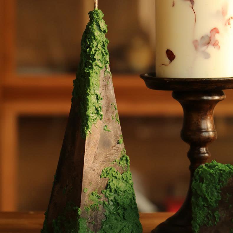 Green Hills & Moss Art Ornament Scented Candle - Woody - Tetrahedron: 2.36" x 7.87" - image 11