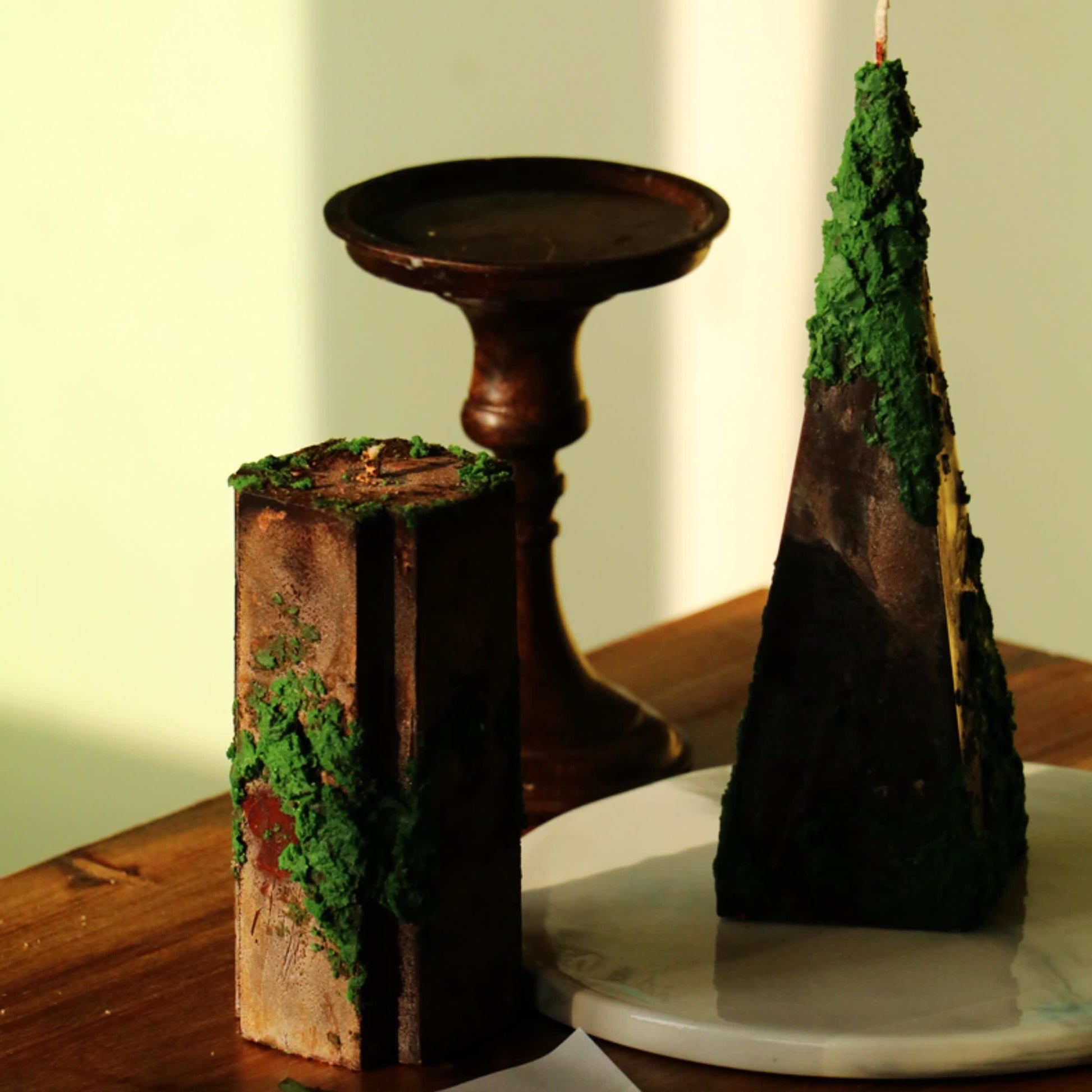 Green Hills & Moss Art Ornament Scented Candle - image 2