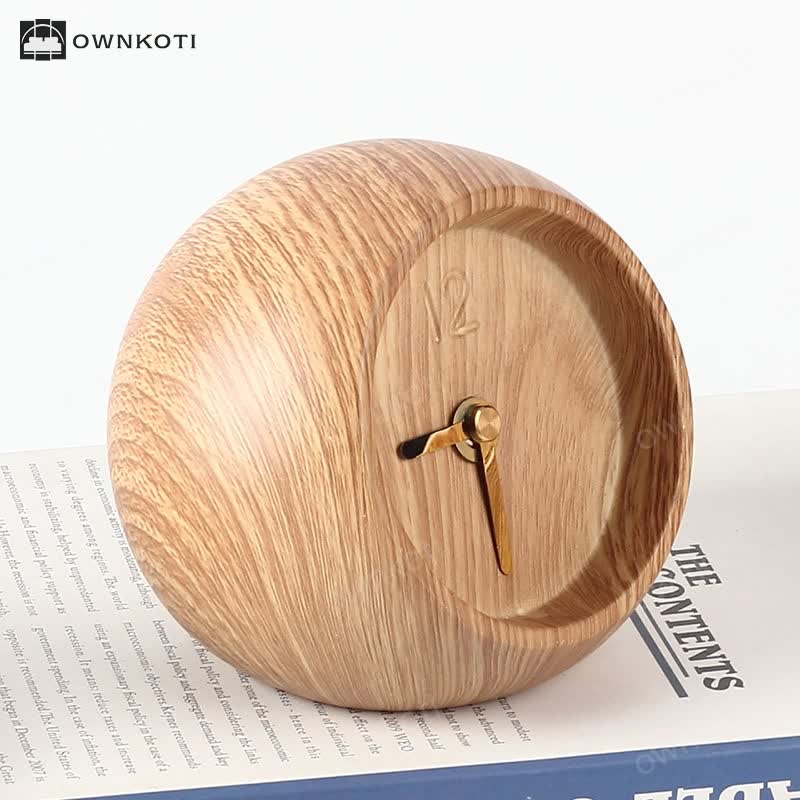 Creative Wood Grain Clock Ornament